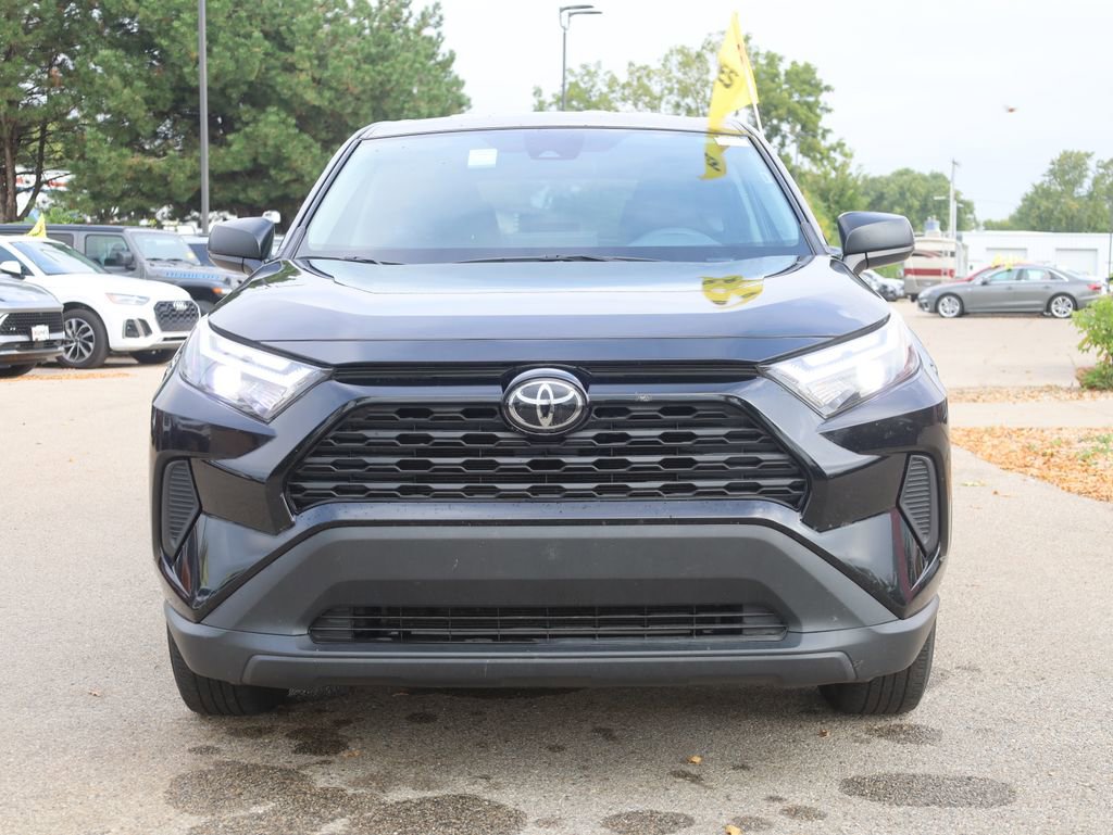 Used 2024 Toyota RAV4 LE image 3