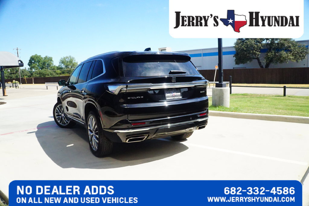 Used 2025 Buick Enclave Avenir w/ Super Cruise Package FWD image 6
