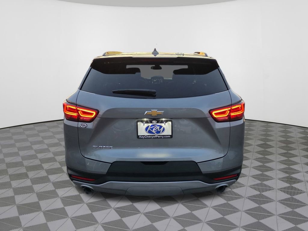 New 2026 Chevrolet Blazer LT w/ Convenience Package FWD image 9