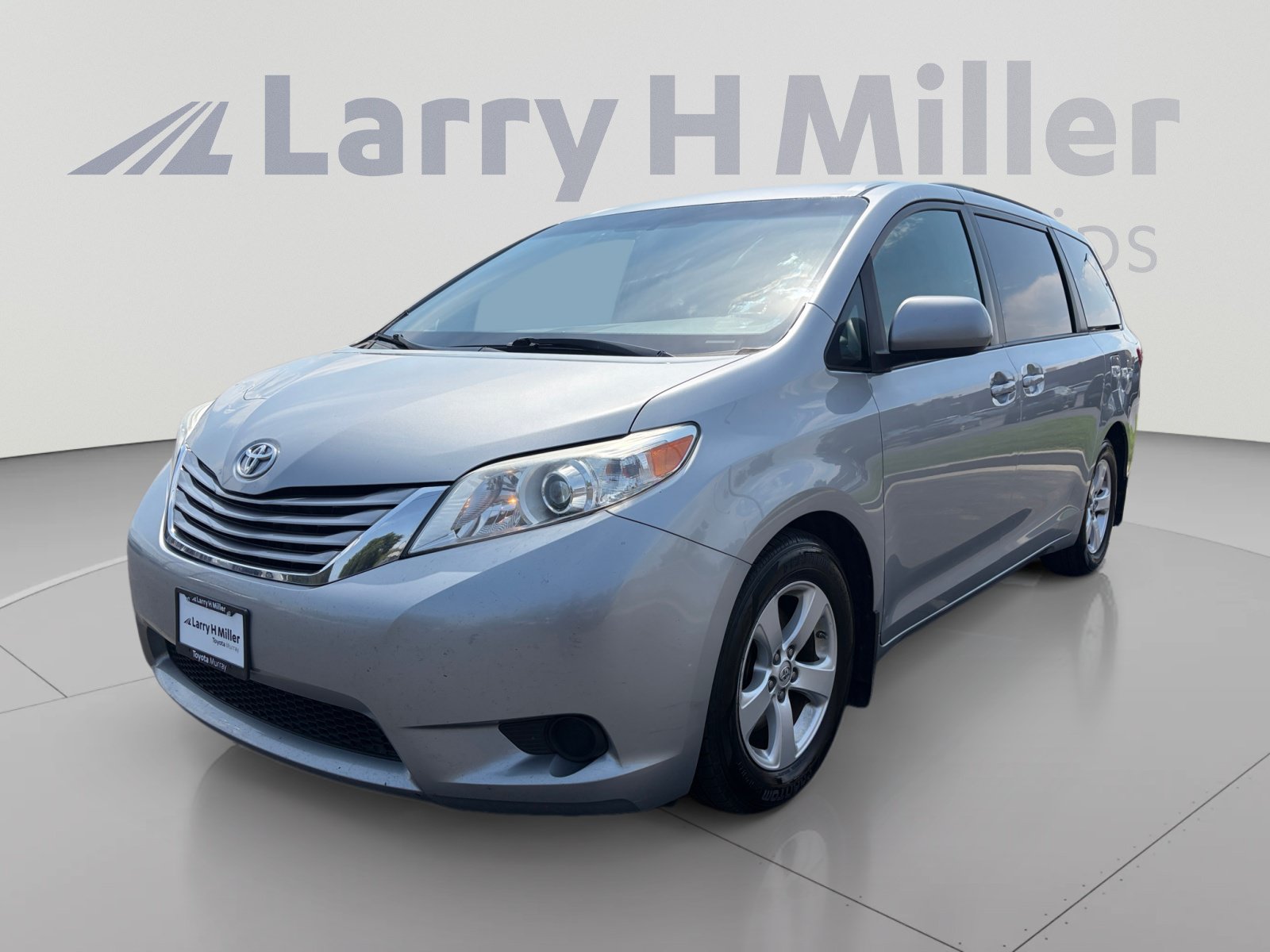 Used 2015 Toyota Sienna LE