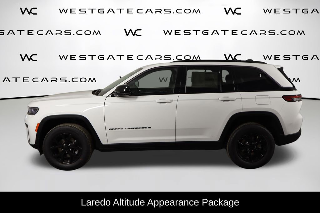 New 2026 Jeep Grand Cherokee Altitude image 5