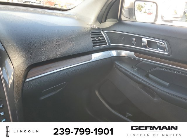 Used 2019 Ford Explorer Limited w/ Ford Safe & Smart Package FWD image 36