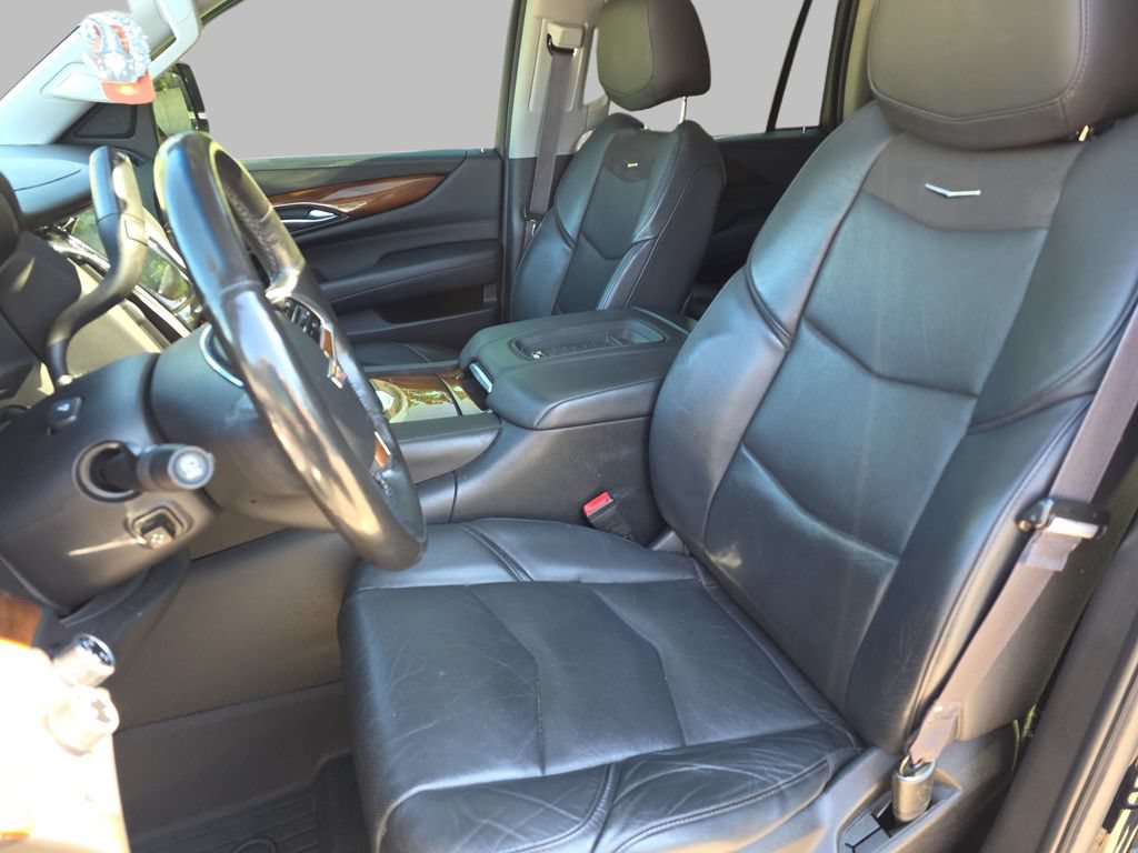 Used 2015 Cadillac Escalade Premium AWD/4WD image 17