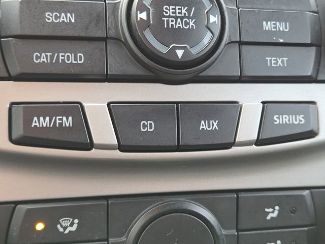Used 2010 Ford Focus SE FWD image 3