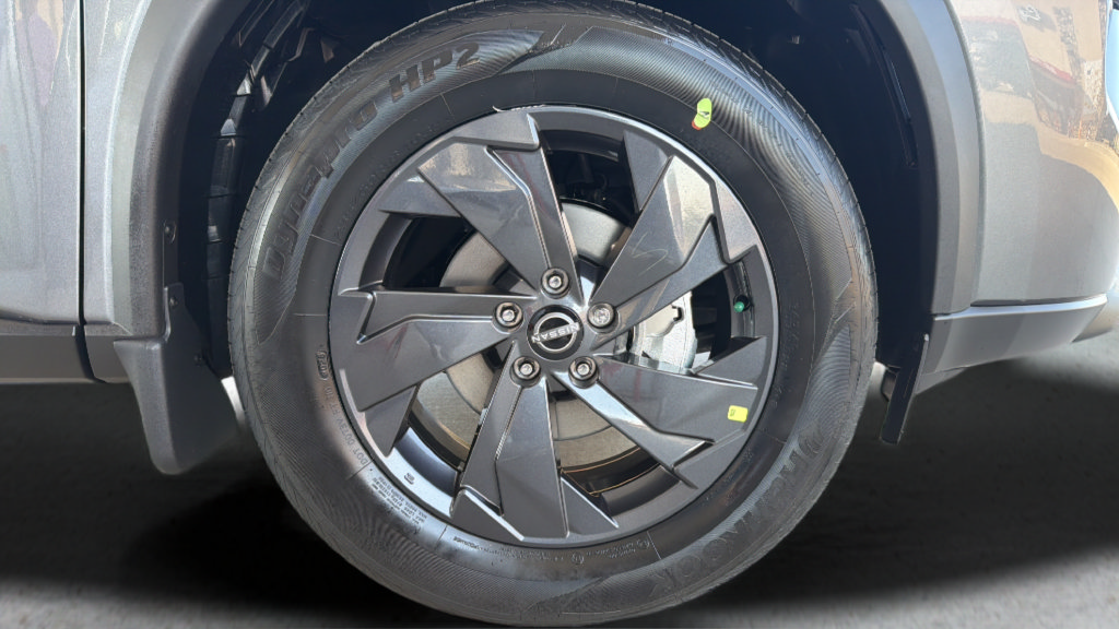 New 2026 Nissan Rogue SV AWD/4WD image 12