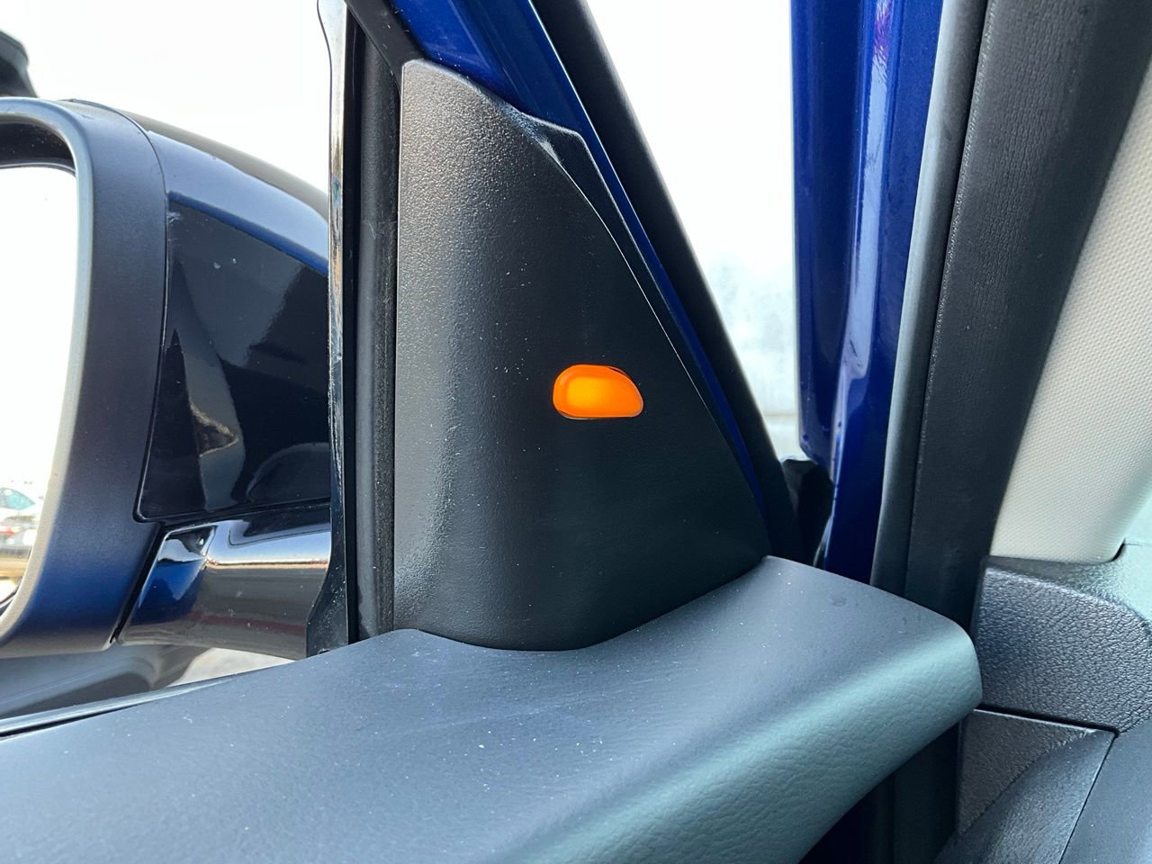 Used 2025 Nissan Altima 2.5 SR image 19