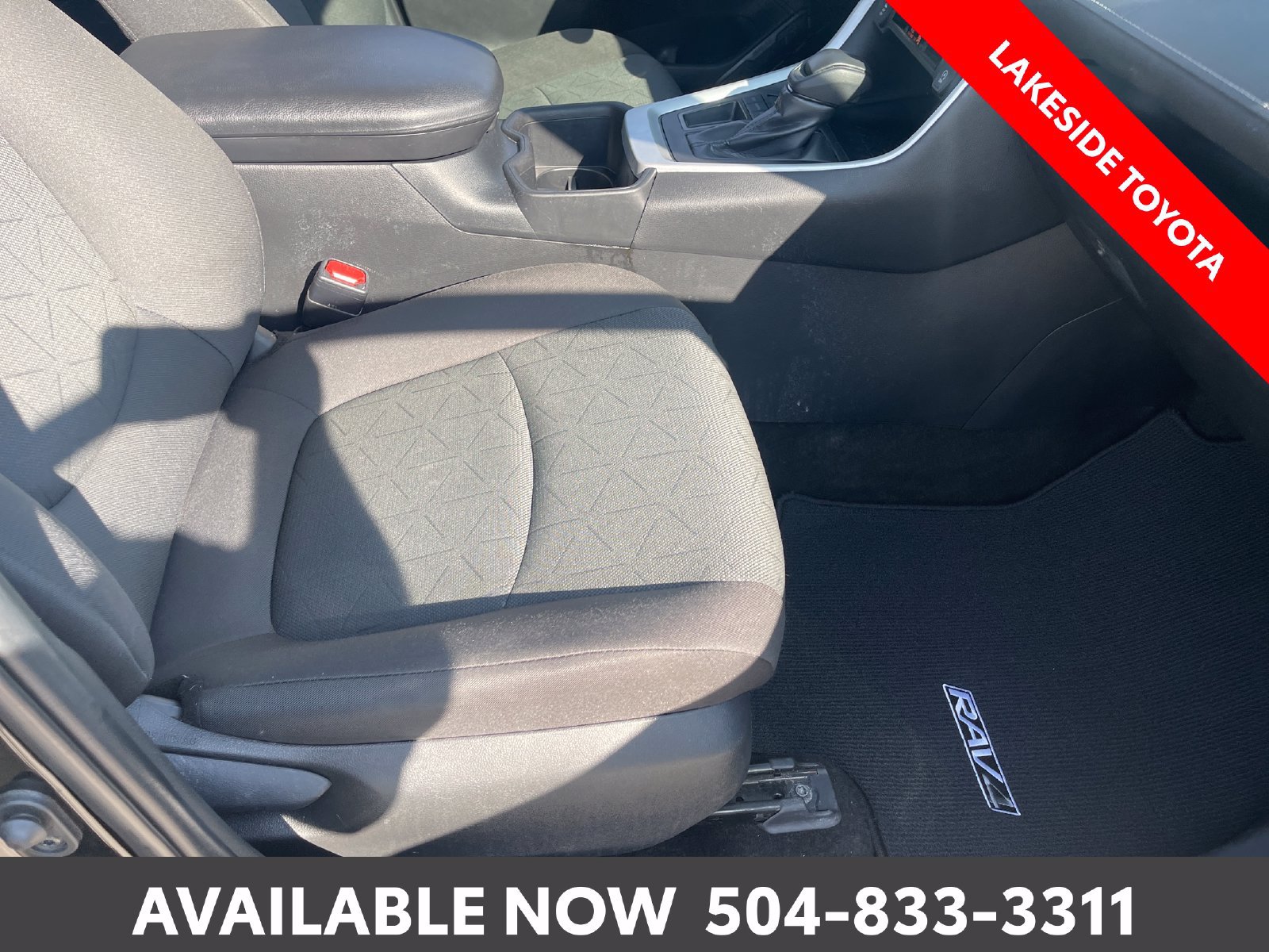 Used 2024 Toyota RAV4 XLE FWD image 16