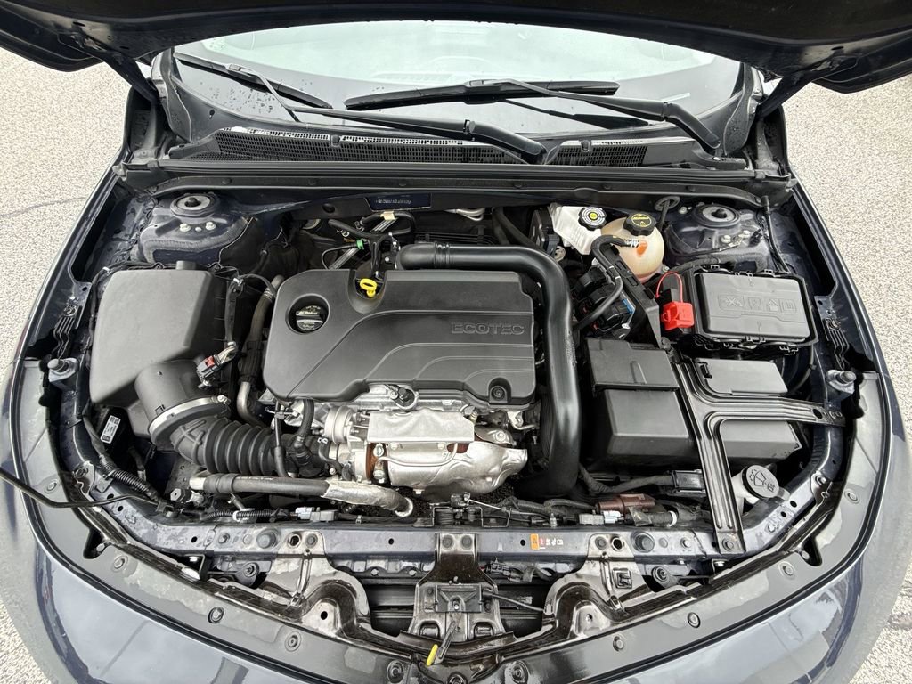 Used 2025 Chevrolet Malibu RS w/ LPO, Floor Liner Package image 17