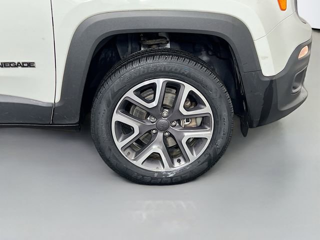 Used 2016 Jeep Renegade Latitude image 33