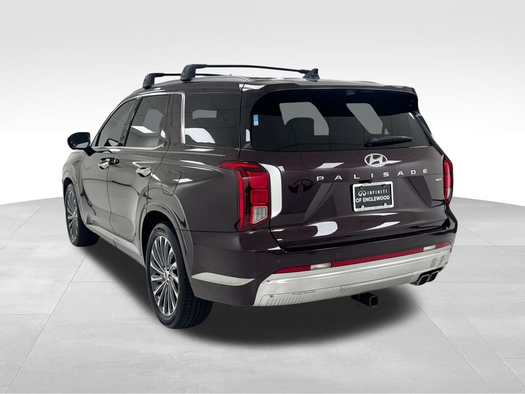 Used 2023 Hyundai Palisade Calligraphy image 5