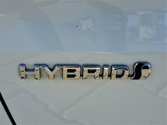 Used 2021 Toyota Sienna XLE image 23