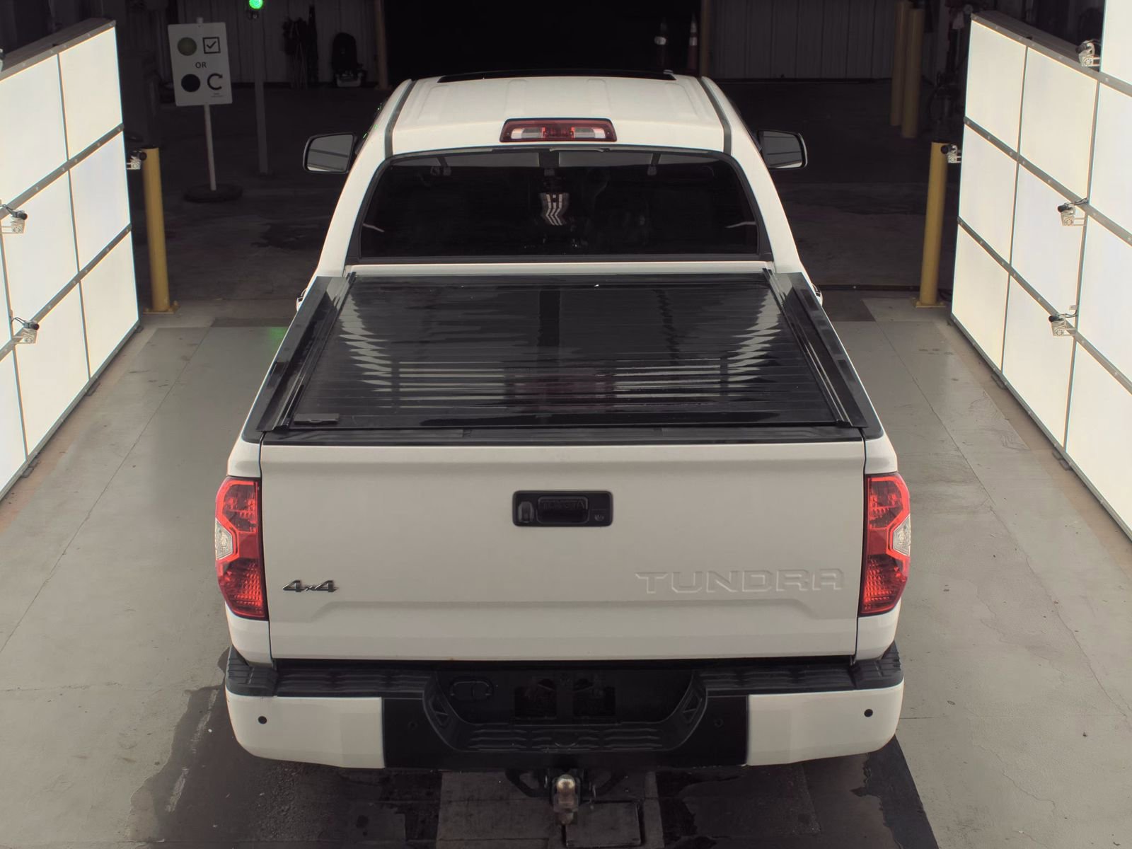 Used 2014 Toyota Tundra Limited image 6