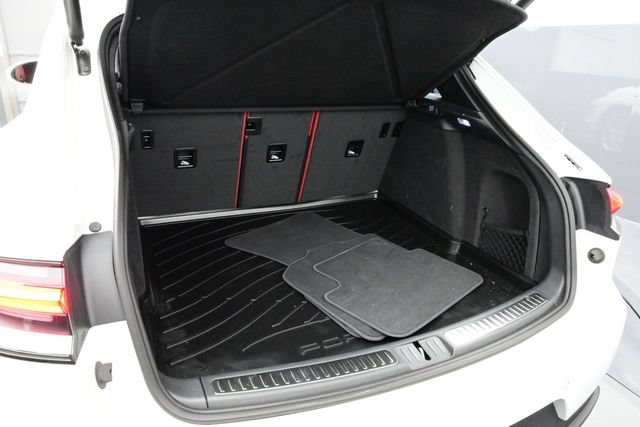 Certified 2021 Porsche Macan S AWD/4WD image 14