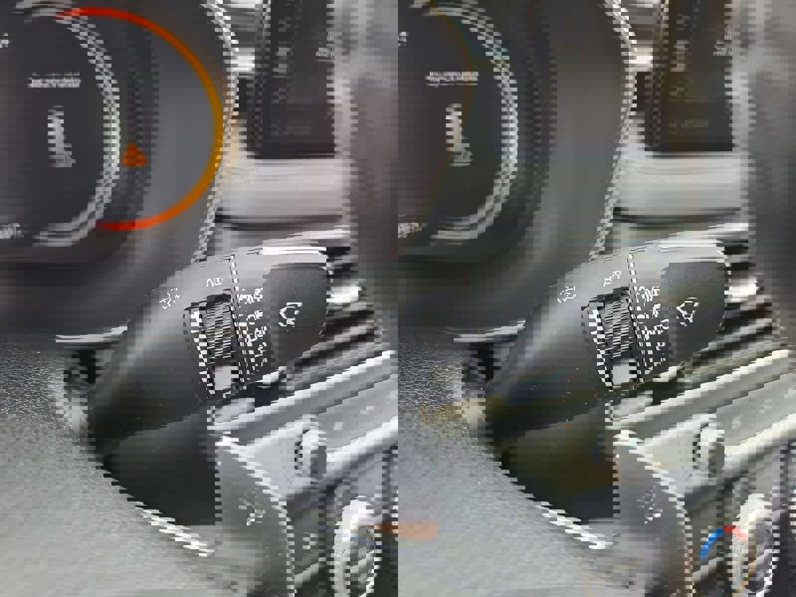 Used 2023 Genesis G70 3.3T RWD image 23