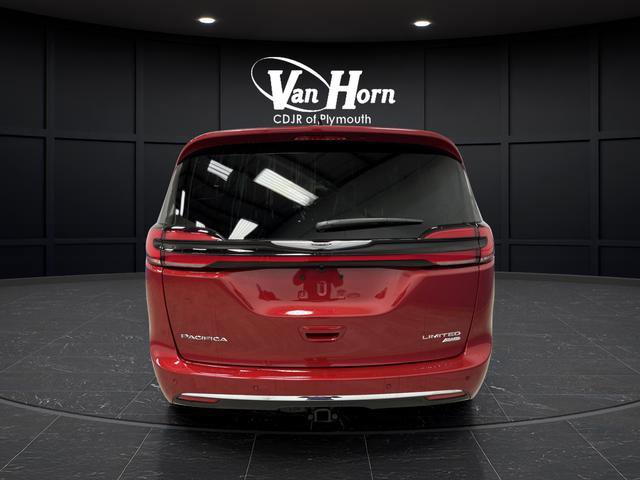 New 2026 Chrysler Pacifica Limited w/ Trailer Tow Group image 14