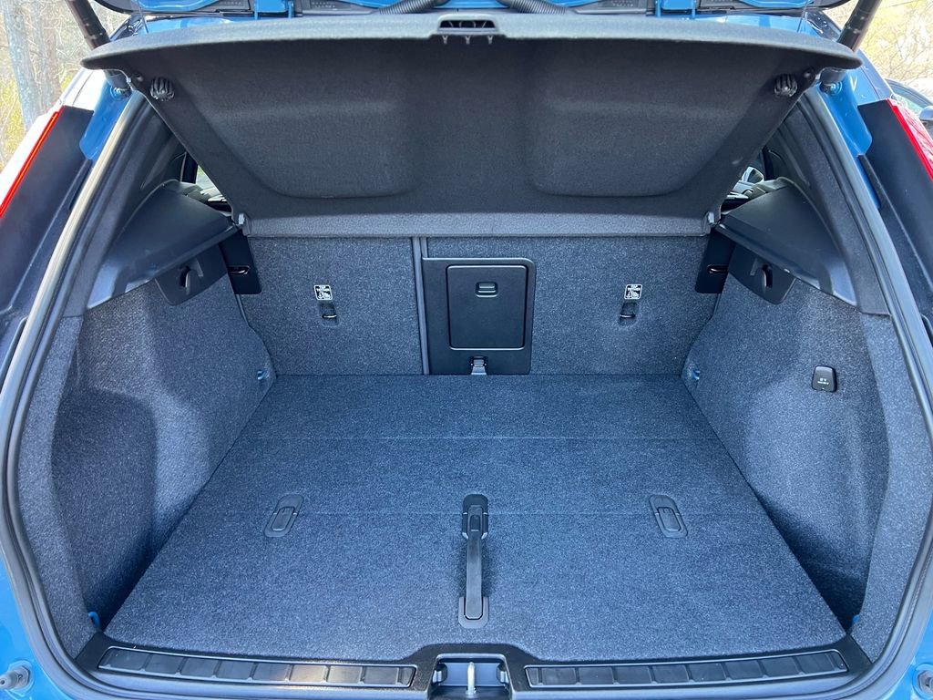 Certified 2023 Volvo XC40 Recharge Ultimate AWD/4WD image 27