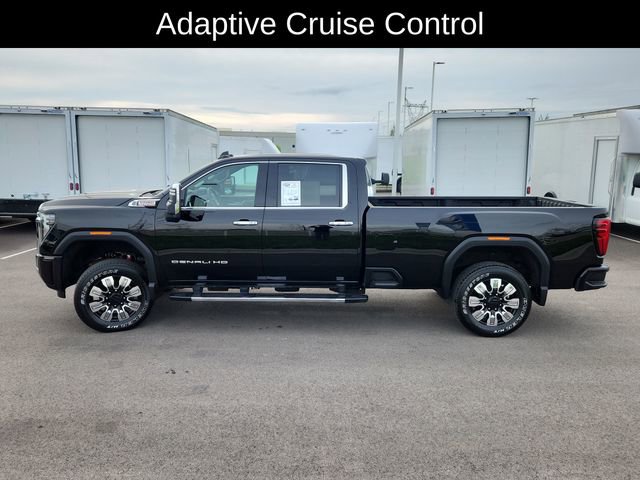 Used 2025 GMC Sierra 2500 Denali AWD/4WD image 4