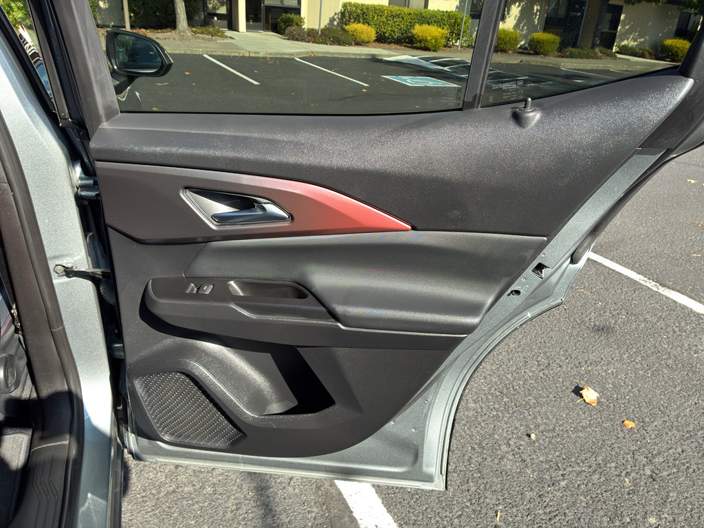 Used 2024 Chevrolet Equinox EV RS FWD image 48