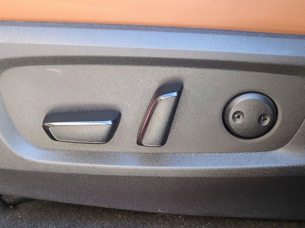 Certified 2022 Nissan Pathfinder Platinum w/ Cargo Package image 20