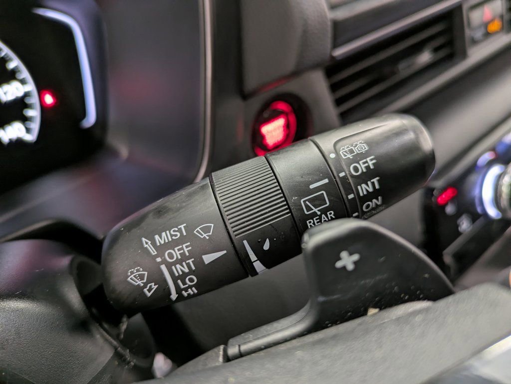 Used 2025 Honda Pilot TrailSport image 17