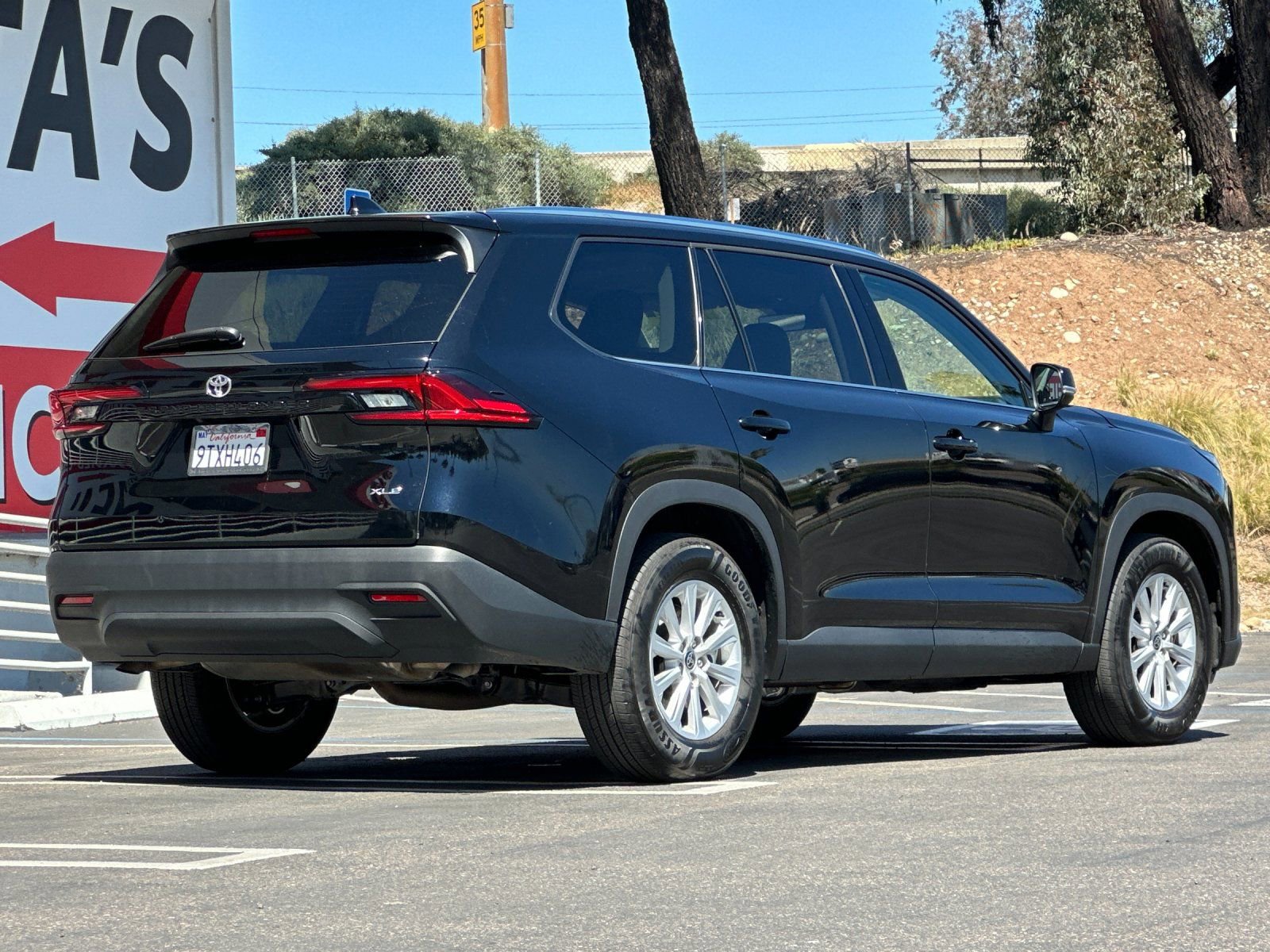 Used 2025 Toyota Grand Highlander FWD image 5