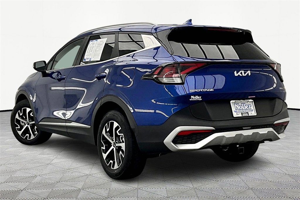 Used 2024 Kia Sportage EX image 13