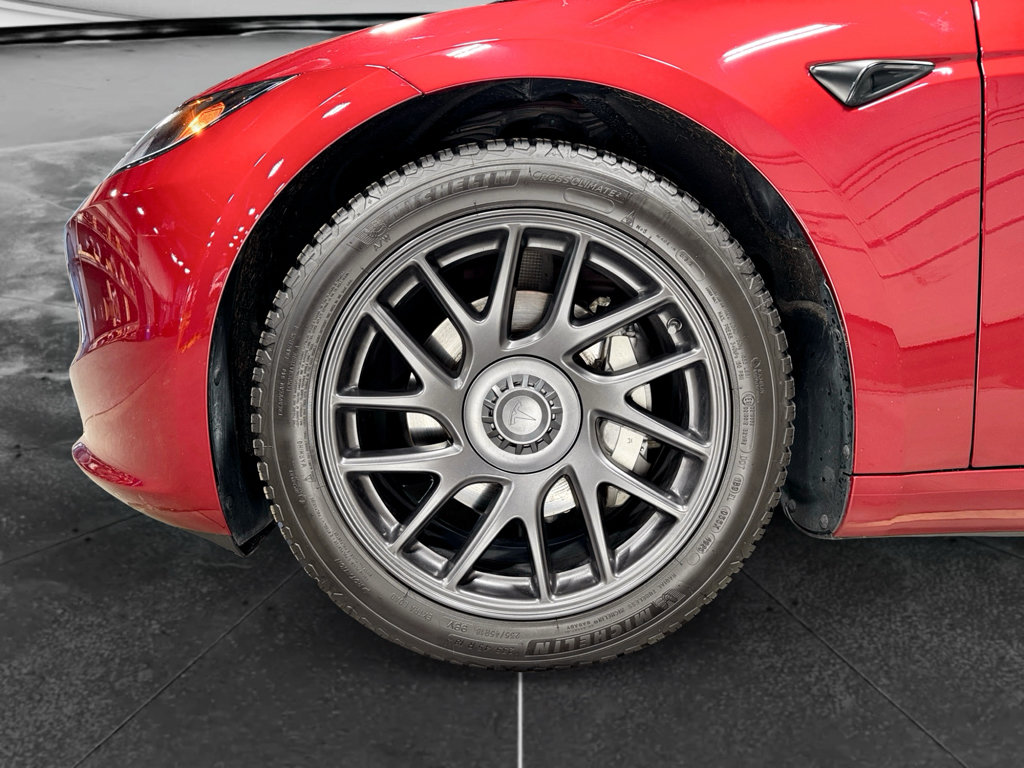 Used 2025 Tesla Model 3 Long Range AWD/4WD image 31