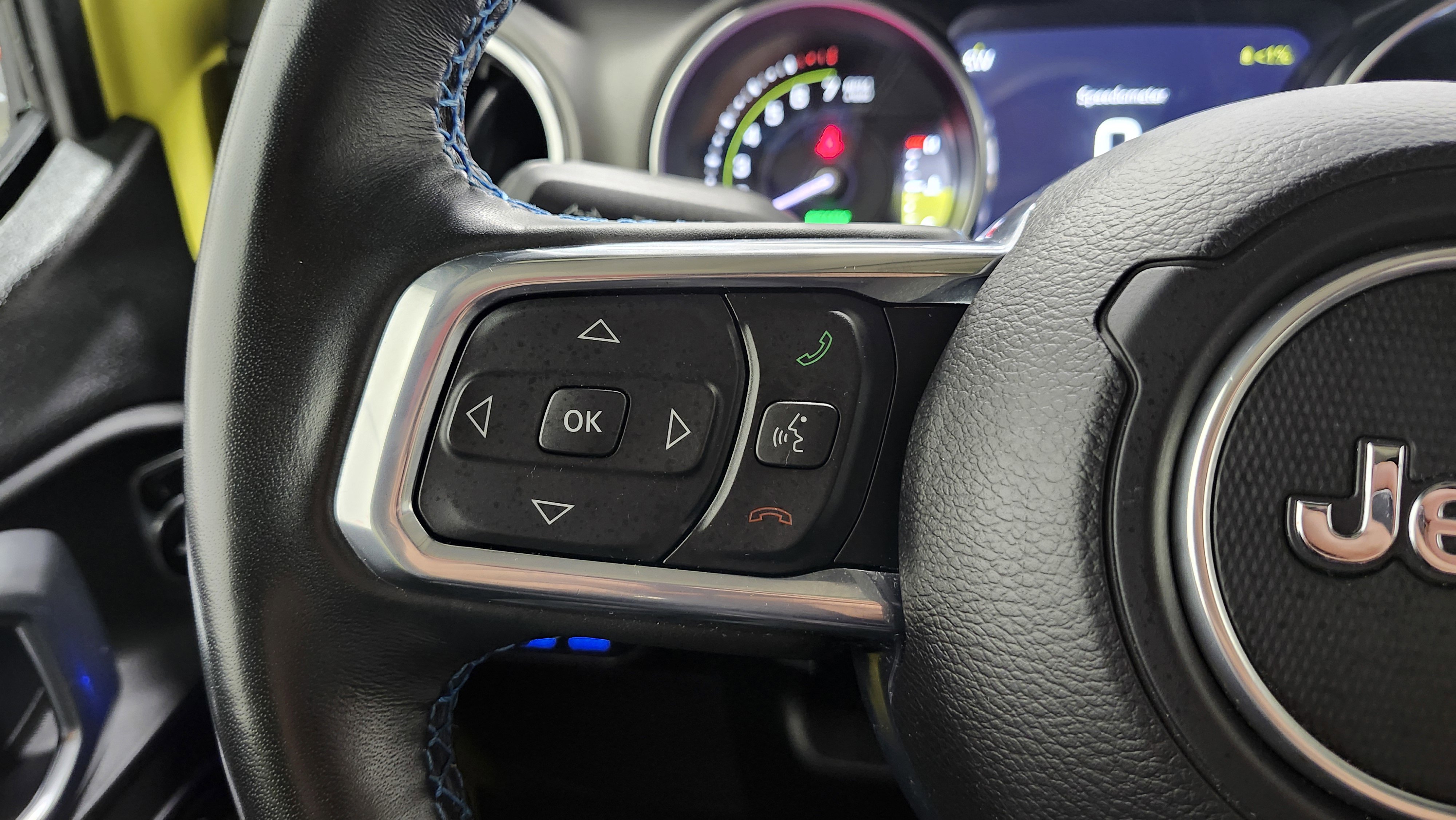 Used 2023 Jeep Wrangler Unlimited Rubicon 4xe w/ Steel Bumper Group image 37