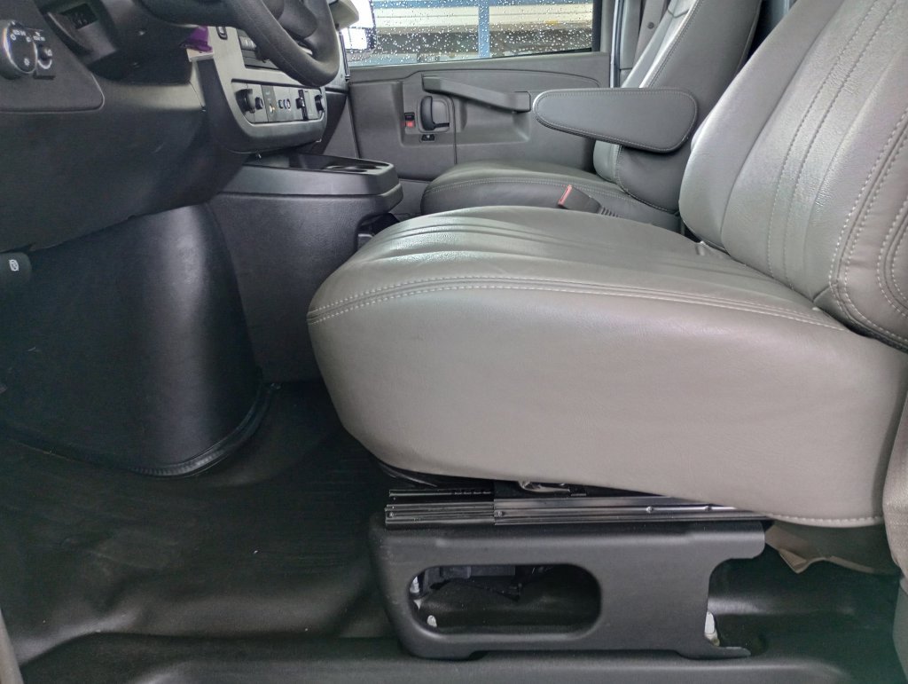 New 2025 GMC Savana 2500 w/ Driver Convenience Package RWD image 11