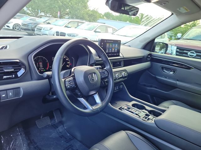 Used 2025 Honda Pilot EX-L image 17