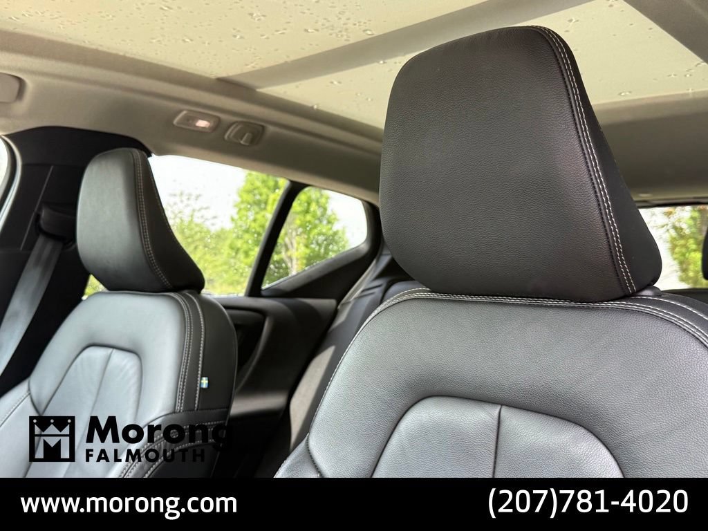 Used 2023 Volvo XC40 B5 Plus w/ Driver Assist Package AWD/4WD image 28