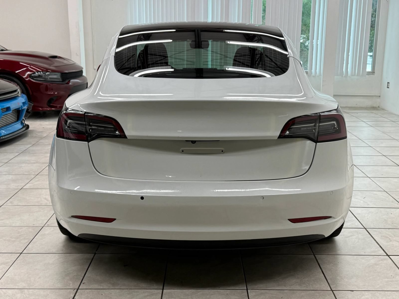 Used 2018 Tesla Model 3 Long Range RWD image 8