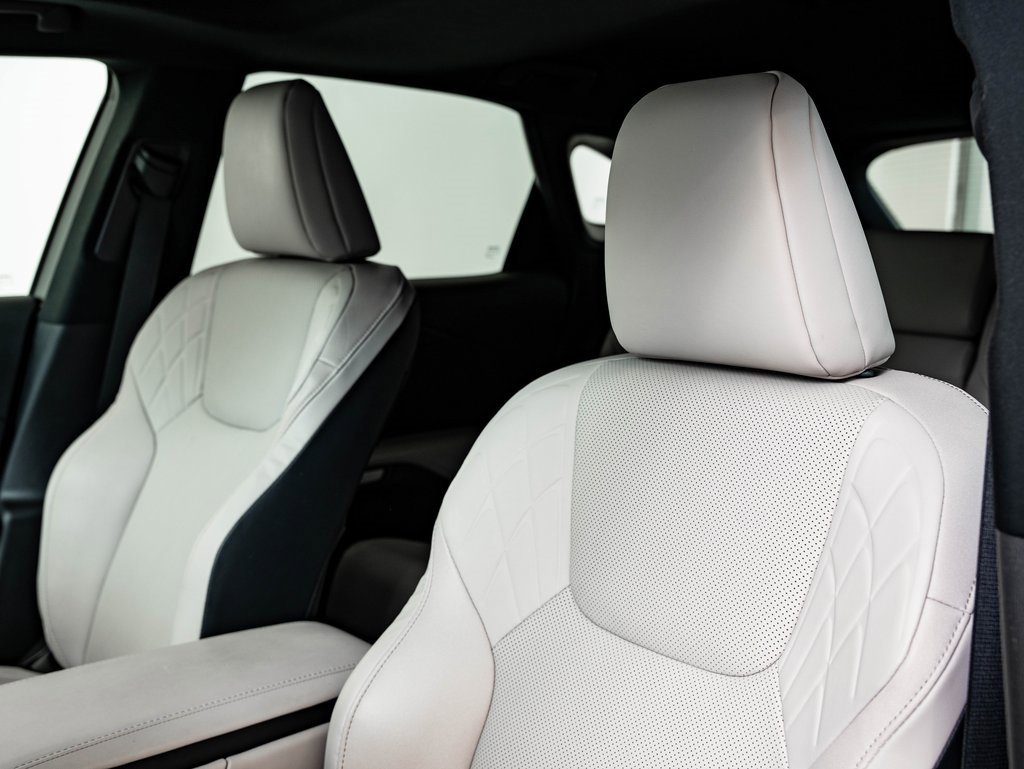 Certified 2023 Lexus RX 350h w/ Cold Area Package image 24