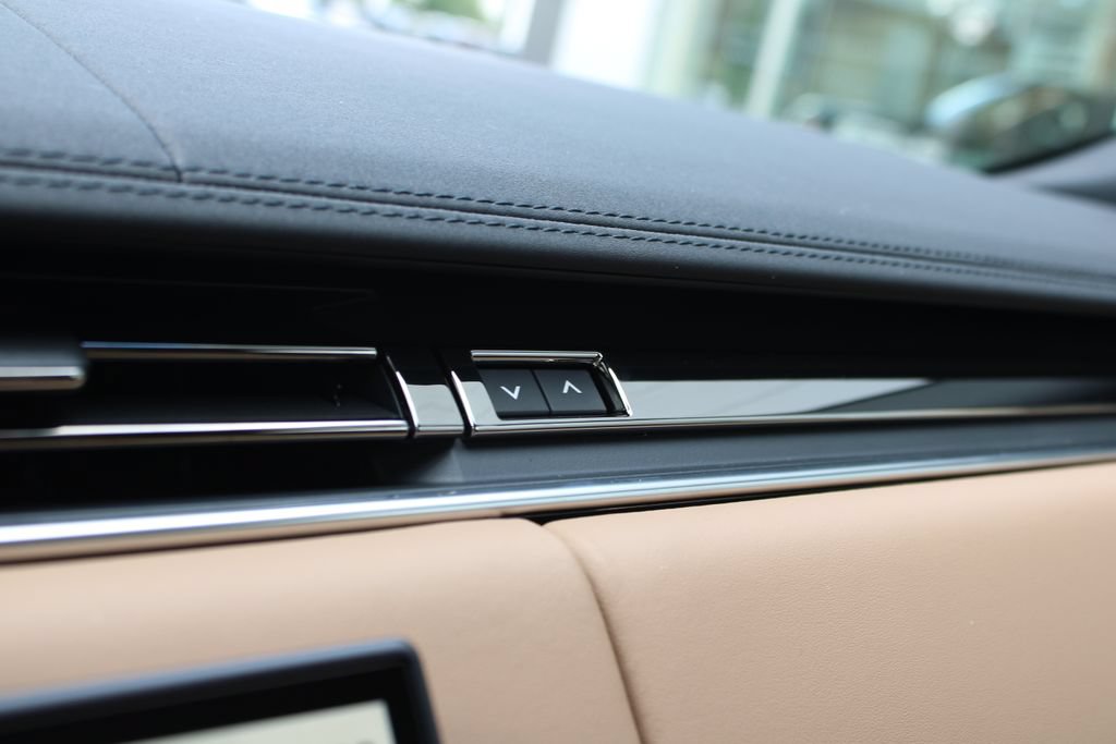 New 2026 Land Rover Range Rover SE AWD/4WD image 31