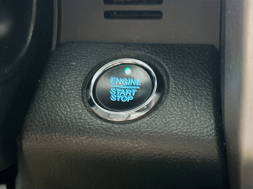 Used 2020 Ford F250 Platinum w/ Tremor Off-Road Package image 28