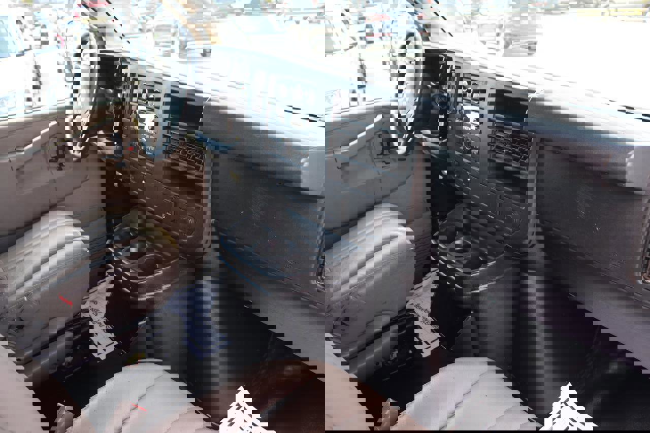 Used 2017 Chevrolet Express 2500 image 15