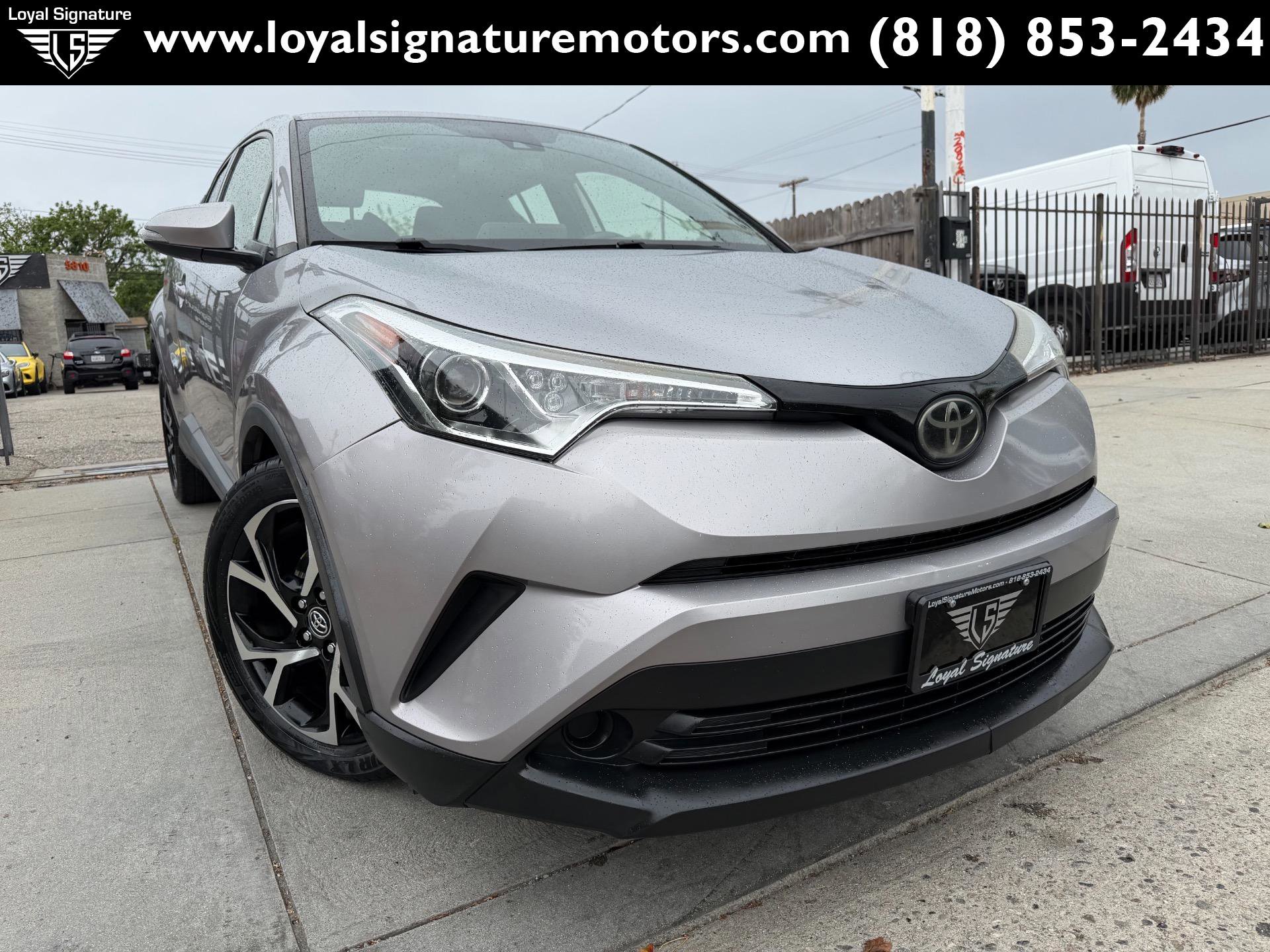 Used 2019 Toyota C-HR XLE FWD image 1