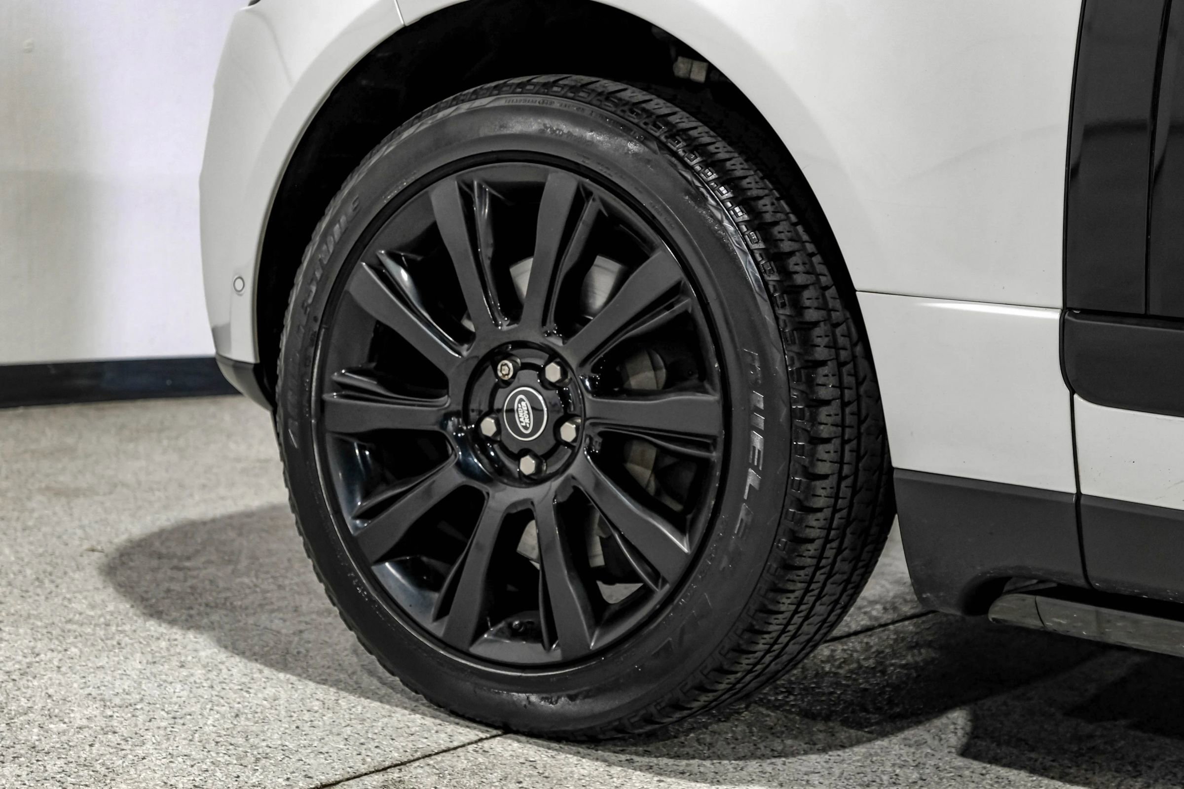 Used 2016 Land Rover Range Rover Autobiography image 73