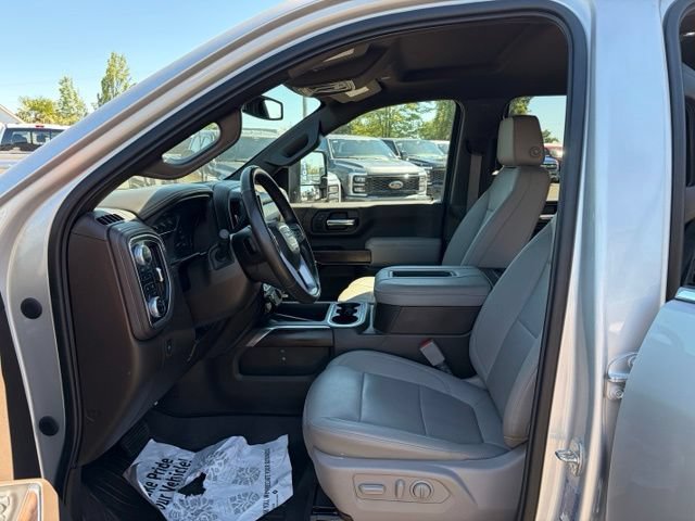 Used 2022 GMC Sierra 2500 SLT w/ SLT Premium Package AWD/4WD image 2