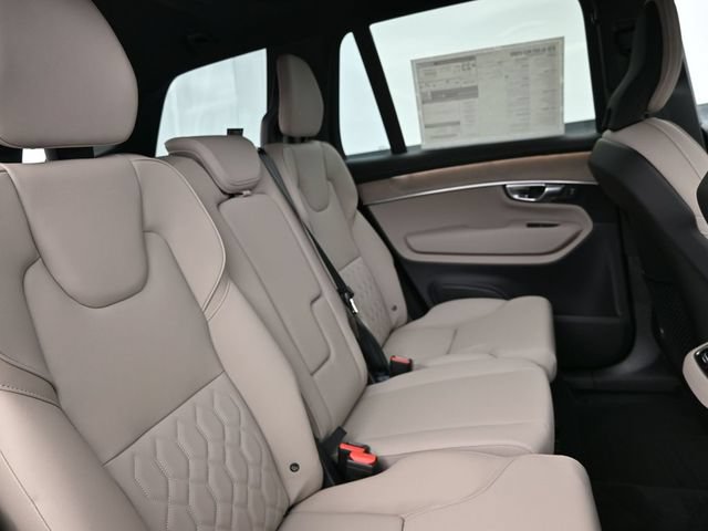 New 2026 Volvo XC90 B6 Core w/ Protection Package Premier AWD/4WD image 33