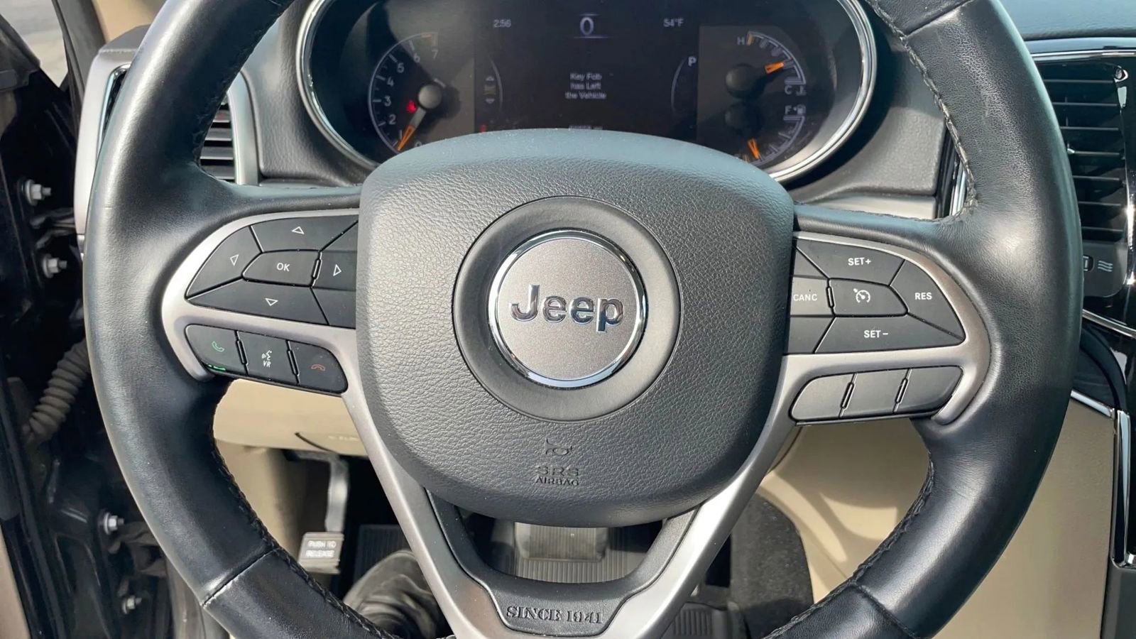 Used 2019 Jeep Grand Cherokee Limited AWD/4WD image 19