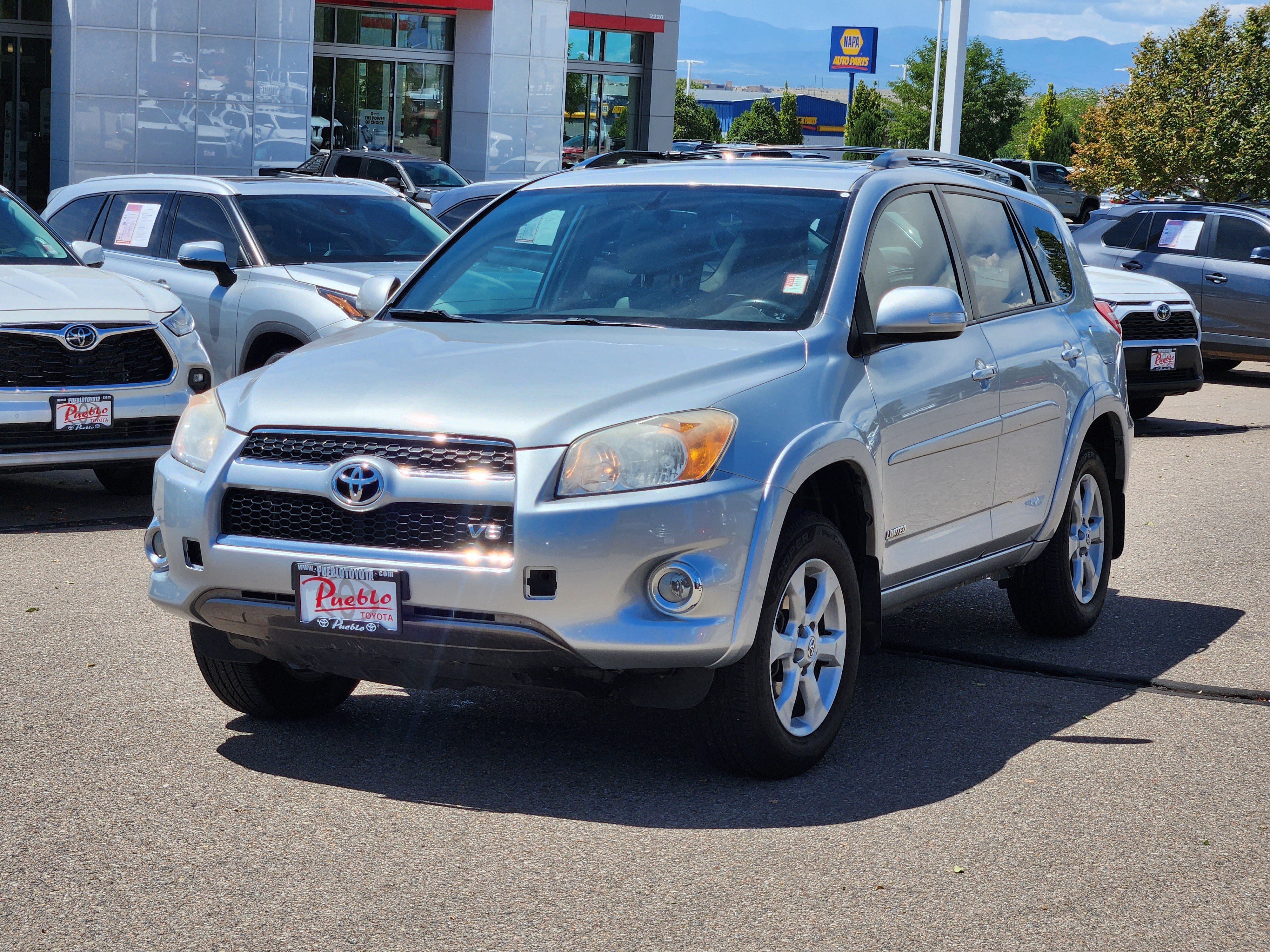 Used 2012 Toyota RAV4 Limited w/ Premium Plus Value Pkg AWD/4WD image 4