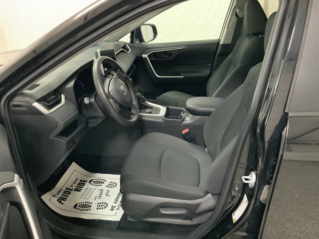 Used 2024 Toyota RAV4 LE AWD/4WD image 14