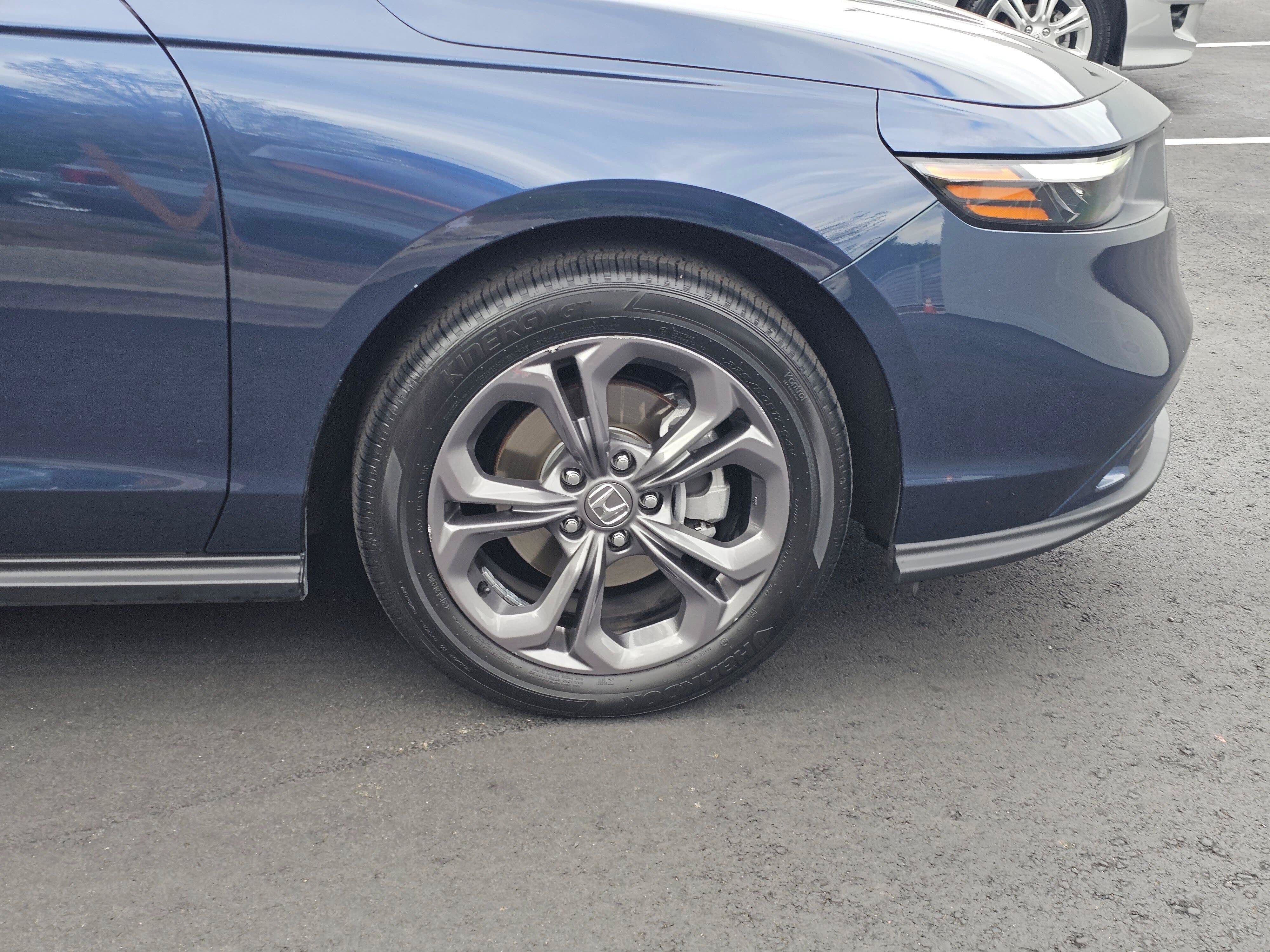 Used 2023 Honda Accord EX image 9
