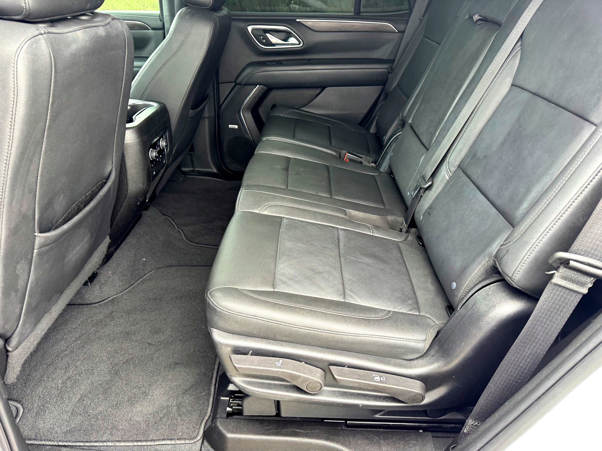 Used 2023 Chevrolet Tahoe LT w/ Luxury Package image 19