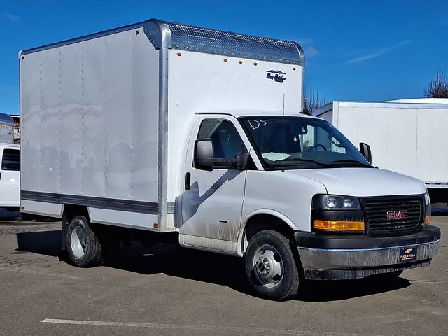 New 2025 GMC Savana 3500 w/ Power Convenience Package RWD image 1