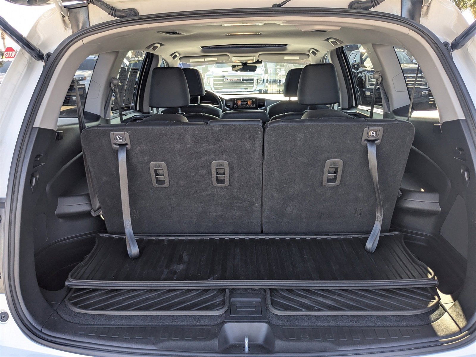 Used 2022 Honda Pilot Special Edition image 13