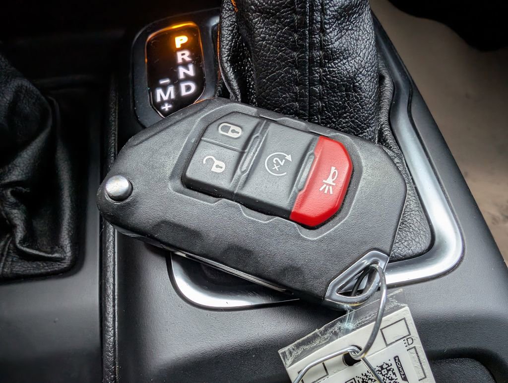 Used 2021 Jeep Wrangler Unlimited Sport image 32