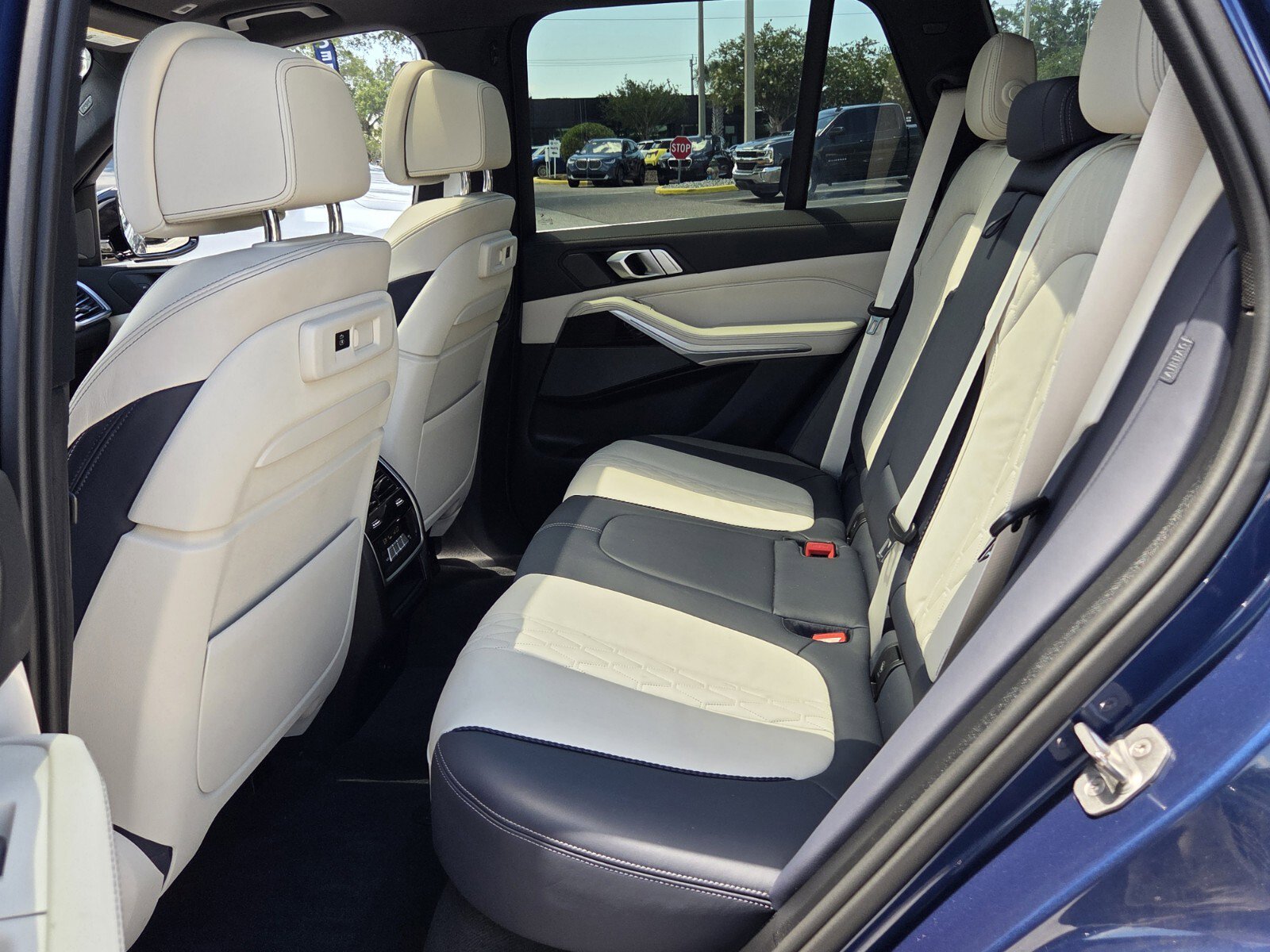 Used 2020 BMW X5 sDrive40i w/ Premium Package RWD image 11