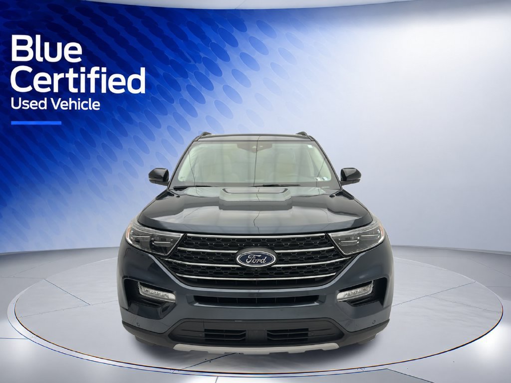 Used 2023 Ford Explorer XLT w/ Equipment Group 202A AWD/4WD image 2